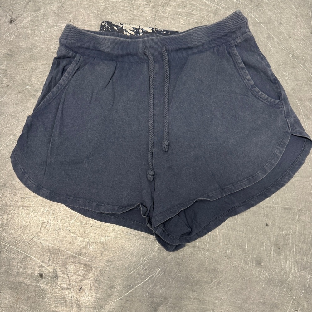 Colsie Women’s Blue Casual Cotton Shorts Size Small